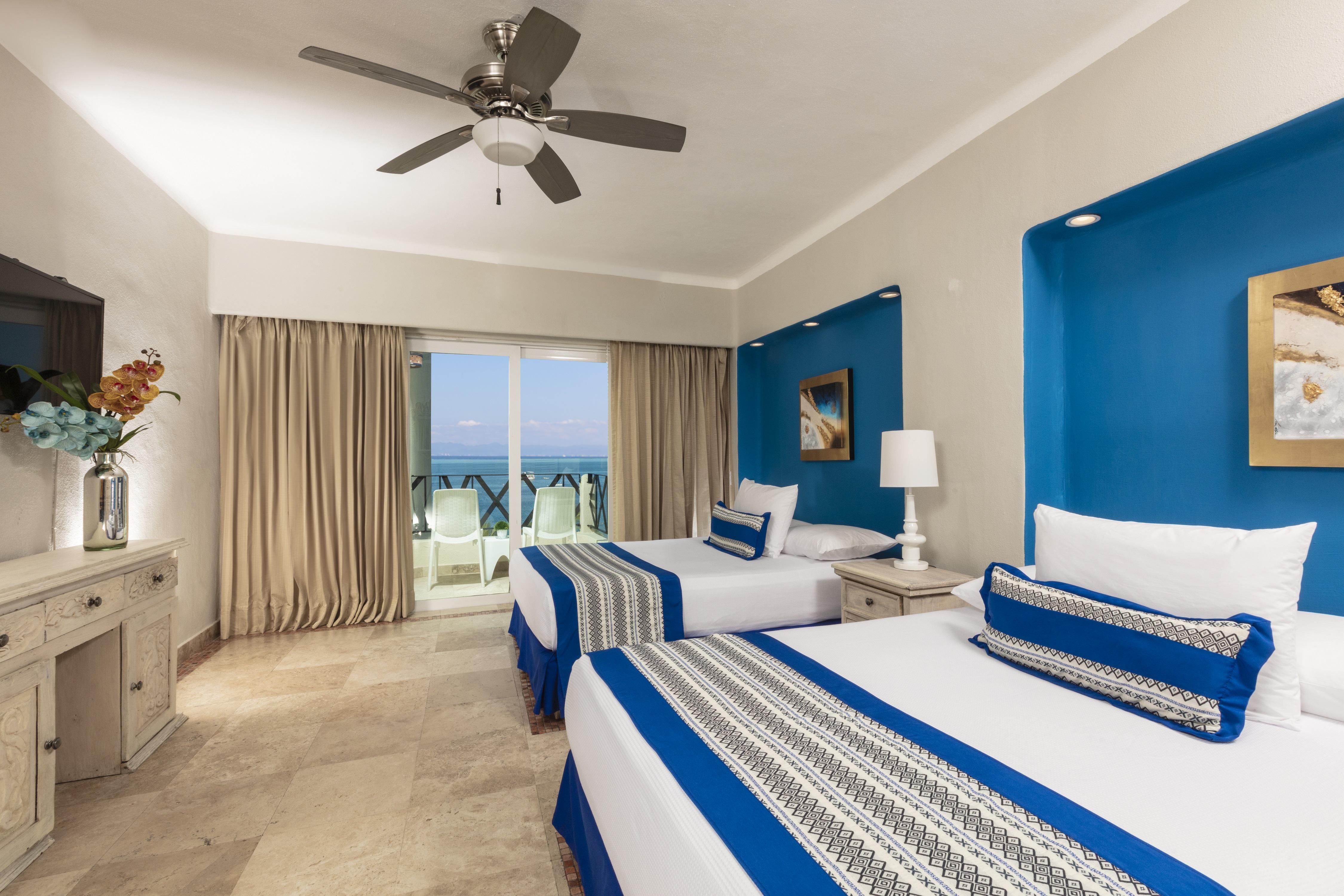 Blue Chairs Beachfront Resort Puerto Vallarta - Adults Only Exteriör bild