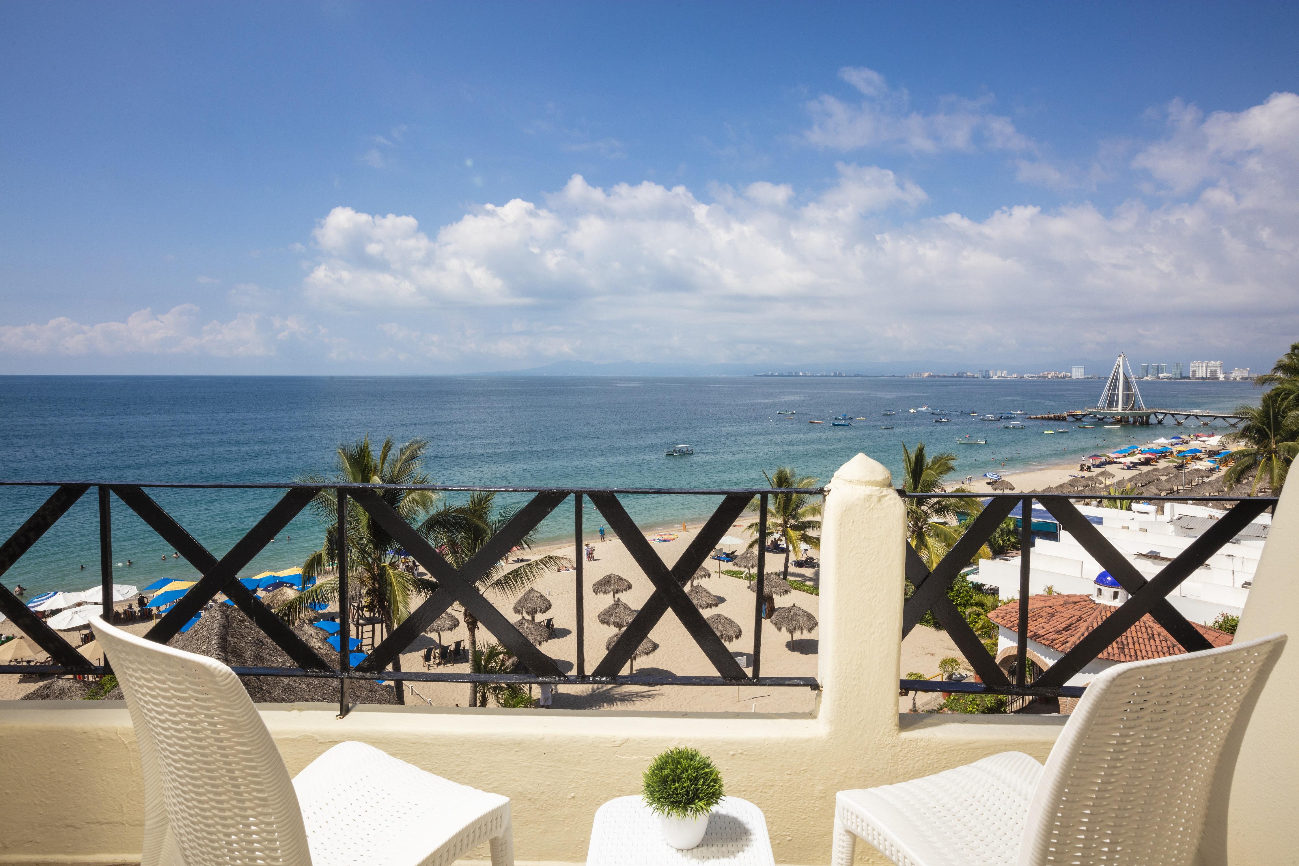 Blue Chairs Beachfront Resort Puerto Vallarta - Adults Only Exteriör bild