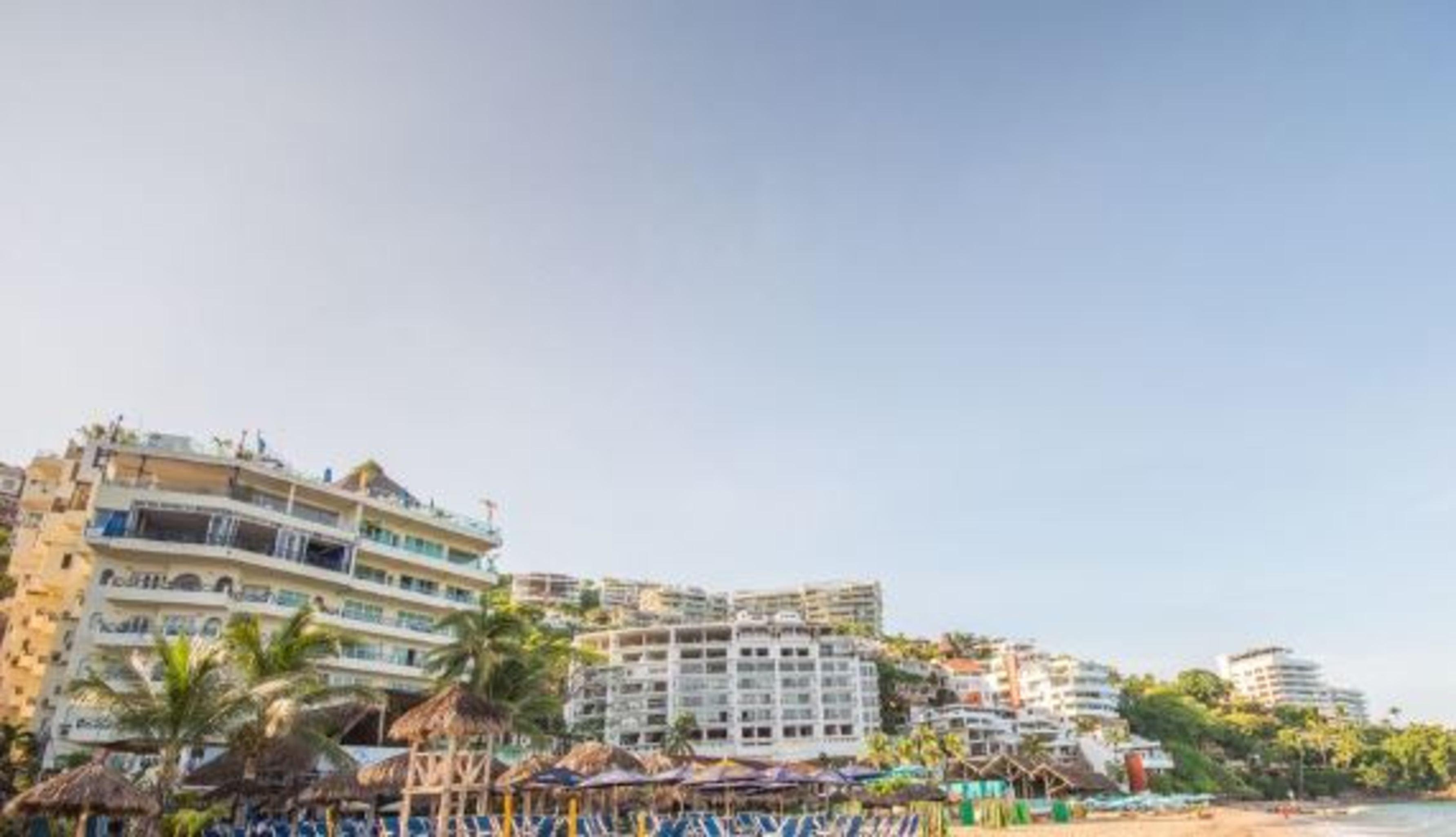 Blue Chairs Beachfront Resort Puerto Vallarta - Adults Only Exteriör bild