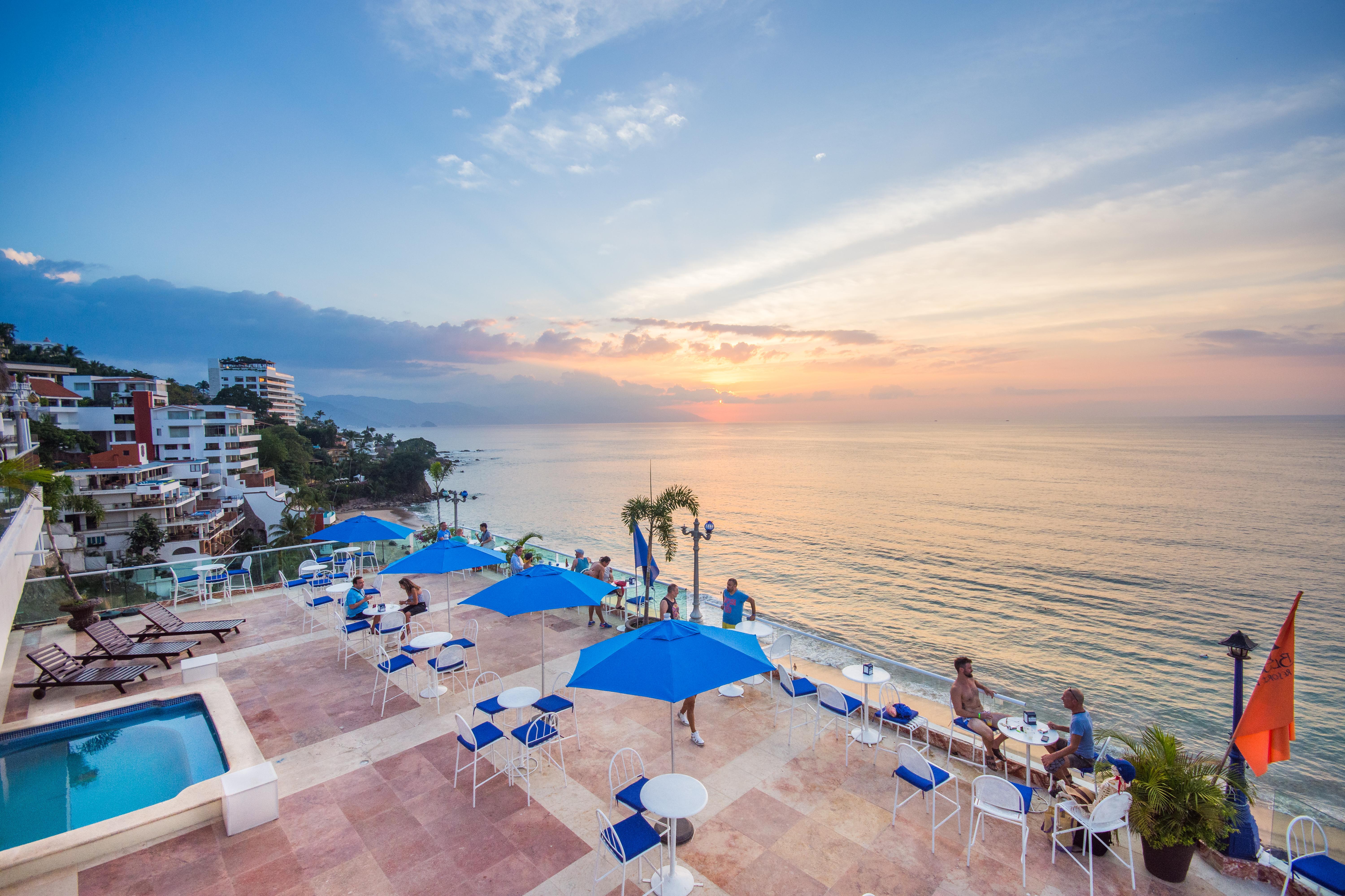 Blue Chairs Beachfront Resort Puerto Vallarta - Adults Only Exteriör bild