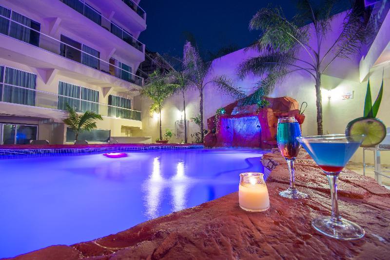 Blue Chairs Beachfront Resort Puerto Vallarta - Adults Only Exteriör bild